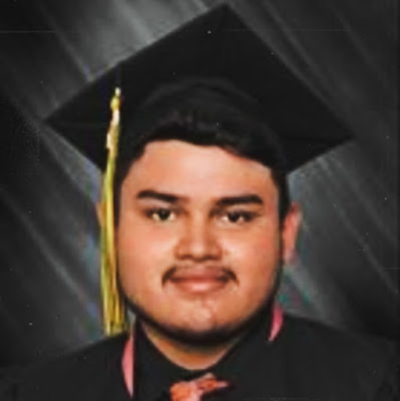Profile Picture of Steven Recinos (@srecinos241) on Poshmark