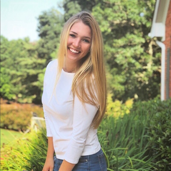 Profile Picture of Caitlin Mcpartland (@mccaitlin99) on Poshmark