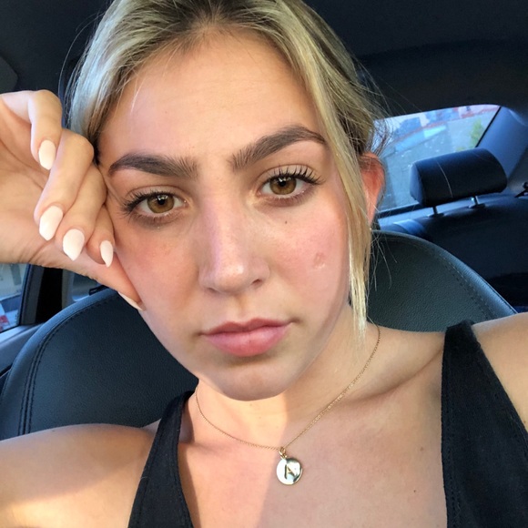 Profile Picture of Raquel Avidon (@raquelavidon) on Poshmark