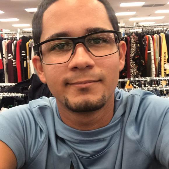 Profile Picture of Eric Pedrosa (@epedrosa5) on Poshmark