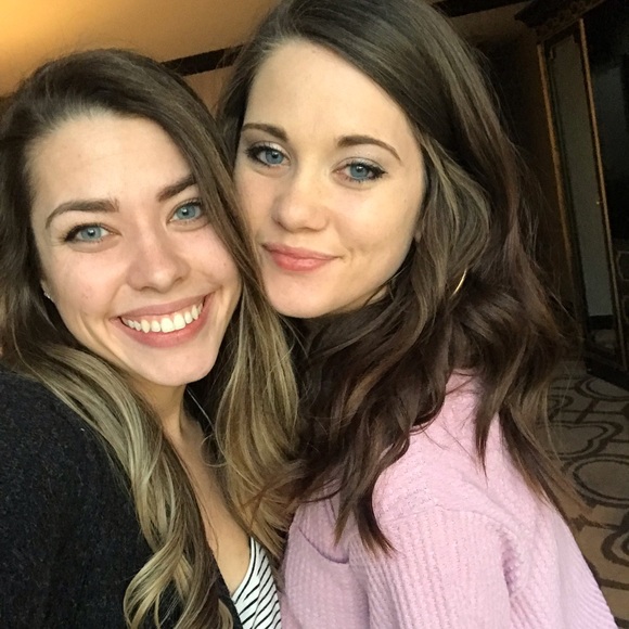 Profile Picture of Haley Jenney (@haleyjenney1) on Poshmark
