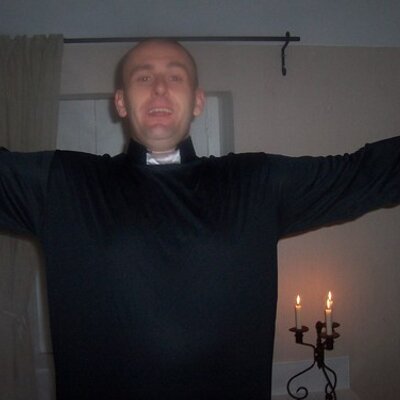 Profile Picture of Kris Montgomery (@nofunkingnames) on Twitter