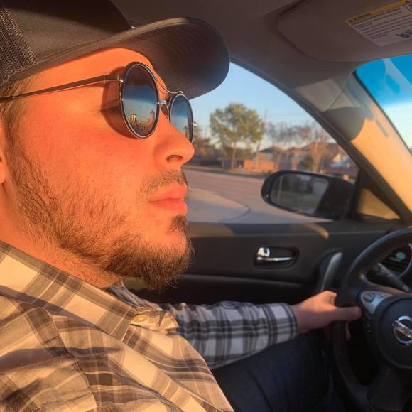 Profile Picture of Carlos Camargo (@carloscamargo) on Poshmark