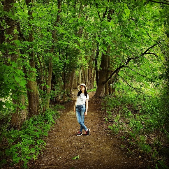 Profile Picture of Mariam Thamer (@mariamthamir98) on Poshmark