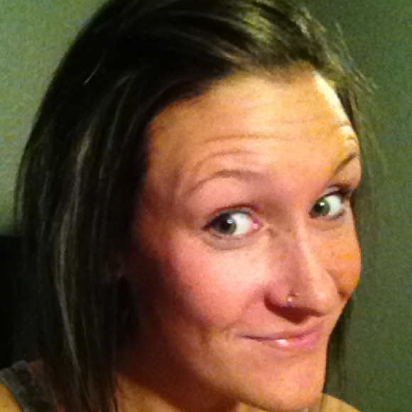Profile Picture of Sarah Hozack (@smhozack) on Poshmark
