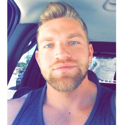 Profile Picture of Chris Drago (@ChrisDragonow) on Twitter
