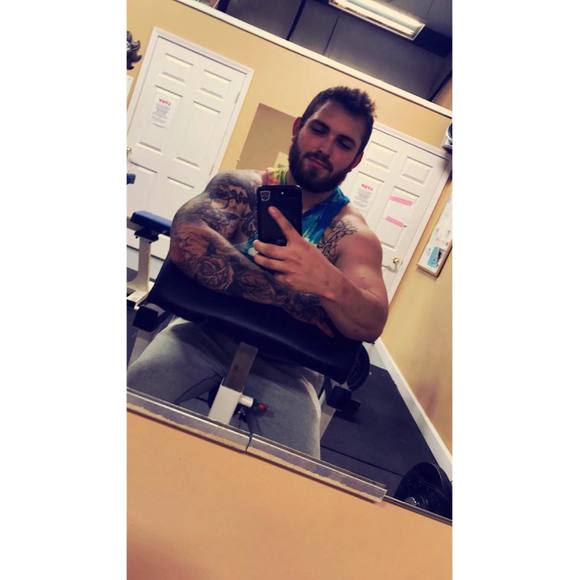 Profile Picture of Tanner Allen (@tannerallen) on Poshmark