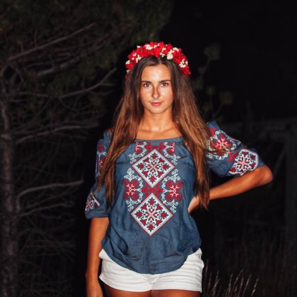 Profile Picture of Alina Zdebska (@alino4ka9) on Poshmark