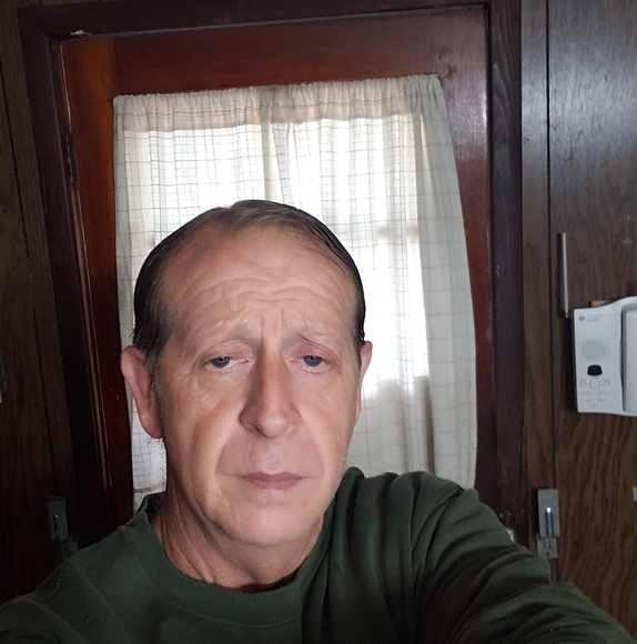 Profile Picture of Steven Mckenzie (@stevenmckenz652) on Poshmark