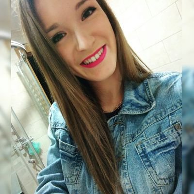 Profile Picture of Isabel Garrido (@isabelgarrido16) on Twitter