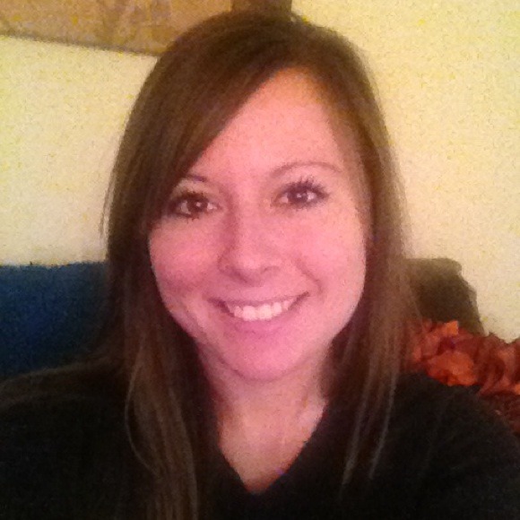 Profile Picture of Lakin Kefauver (@lakkefauver) on Poshmark