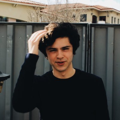 Profile Picture of Chris Nathaniel (@itshipstopher) on Twitter