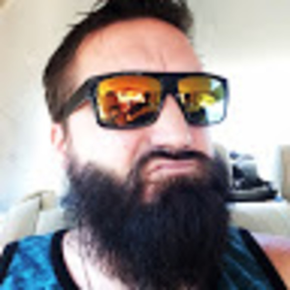Profile Picture of Jeremy Mullins (@wickedbosox) on Poshmark