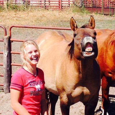 Profile Picture of Dixie Kennedy (@horsetraintips) on Twitter