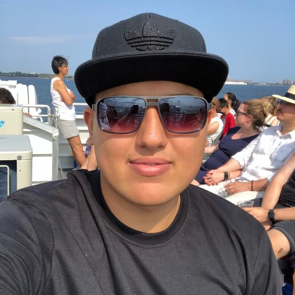 Profile Picture of Jaime Londoño echeverri (@jimmylondoo) on Poshmark