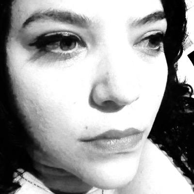 Profile Picture of Fabiola Jauregui (@fernandajauregu) on Twitter