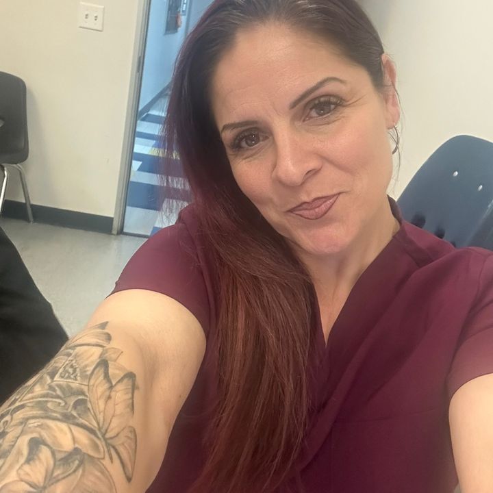 Profile Picture of april (@aprilhelm88) on Tiktok