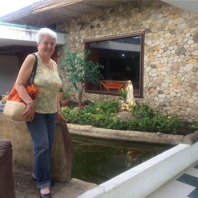 Profile Picture of Julia Botero (@juliabotero7) on Twitter