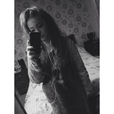 Profile Picture of Tara Stubbs (@stubbs_tara) on Twitter