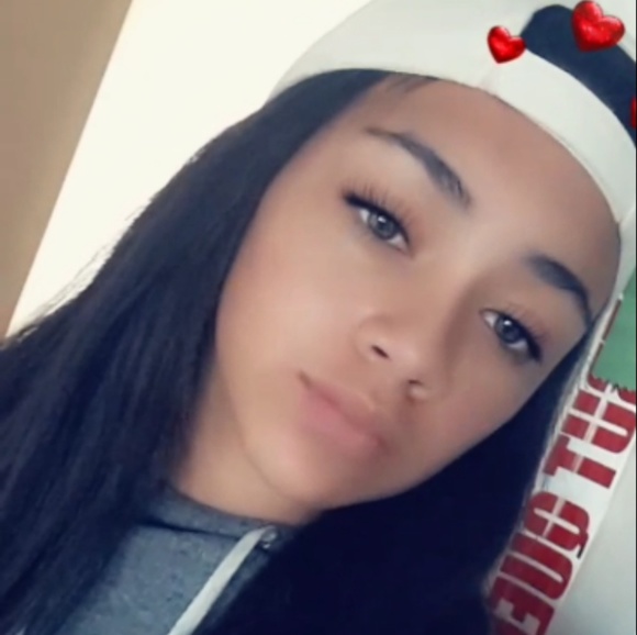 Profile Picture of Alex Means (@alex_jmeans22) on Poshmark