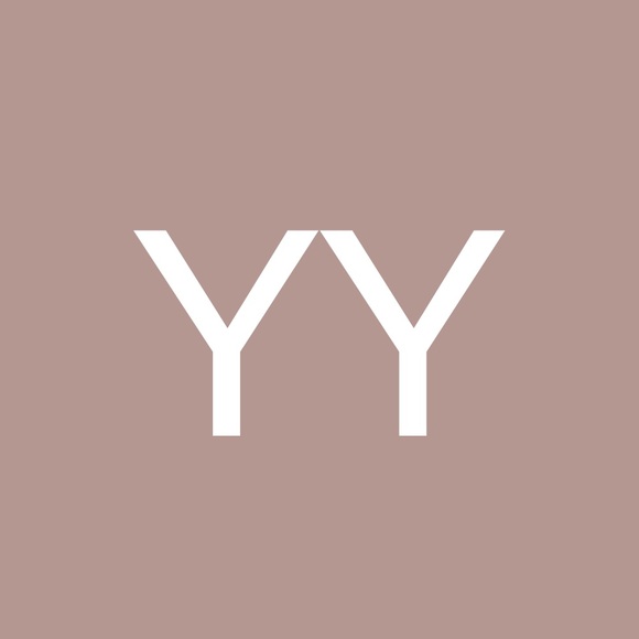 Profile Picture of Yasminc Yasminc (@yasminc787665) on Poshmark