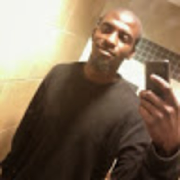 Profile Picture of Darris Sanchious (@yungsavage010) on Poshmark