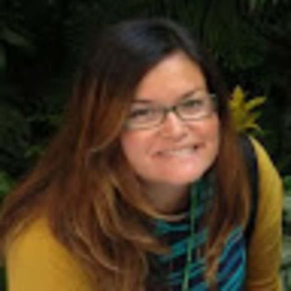 Profile Picture of Marion Gee (@marionjgee) on Poshmark