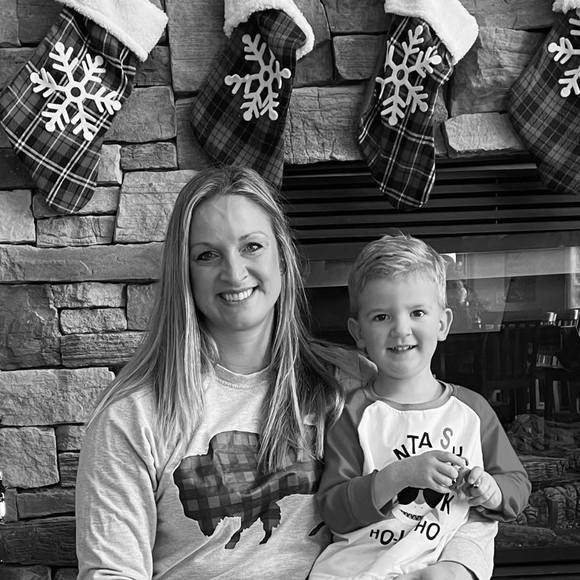 Colleen Konold - Poshmark Profile Picture of Colleen Konold (@no2moro7) on Poshmark