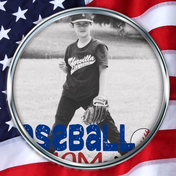 Profile Picture of Barbi Alexander-bryan (@barbibee) on Poshmark