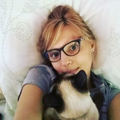 Profile Picture of Veronica Oliver (@veronike06) on Twitter