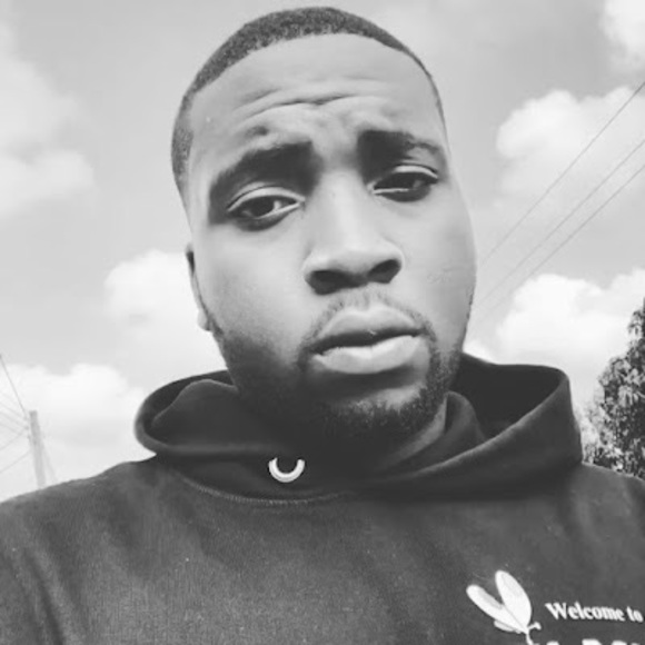 Profile Picture of Stanley Hlordzi (@stekhlo34) on Poshmark