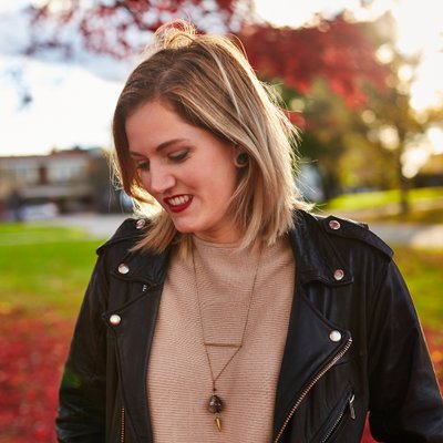 Profile Picture of Dayna Larson (@larson_dayna) on Twitter