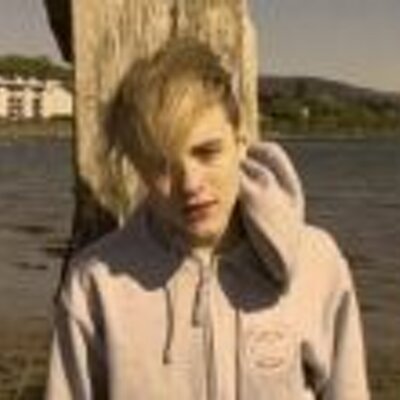 Profile Picture of Adrian Finch (@Peachhodmq155) on Twitter