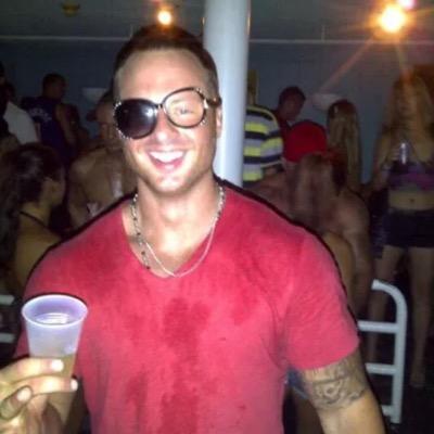 Profile Picture of Michael N (@MikeNickerson82) on Twitter