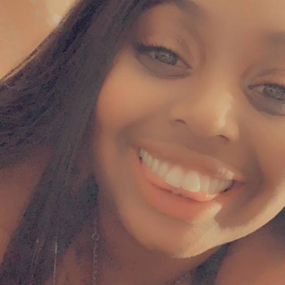 Profile Picture of Nic Hershey (@nic_76) on Poshmark