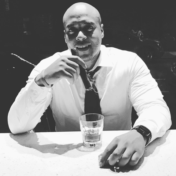 Profile Picture of Chris Arias (@chrisarias974) on Poshmark