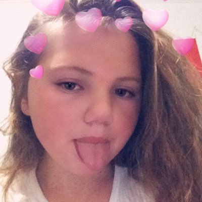 Profile Picture of Fallon Skye Edwardson Twitter