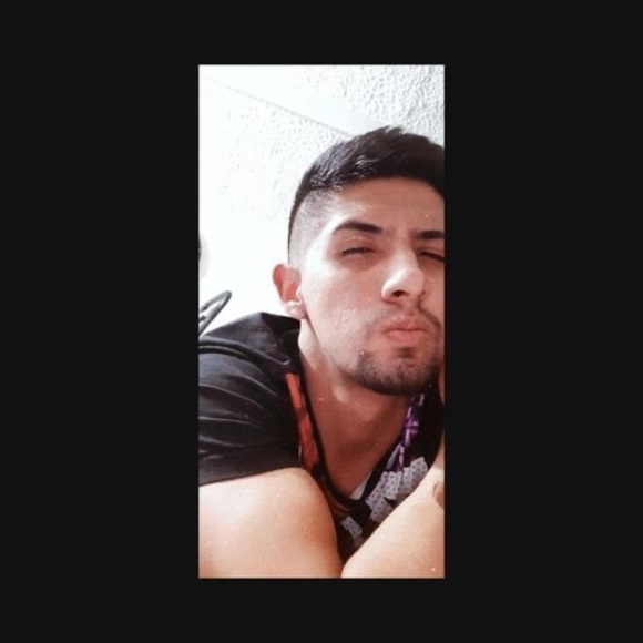 Profile Picture of Kevin ricardo Trilleras (@k_trilleras) on Poshmark