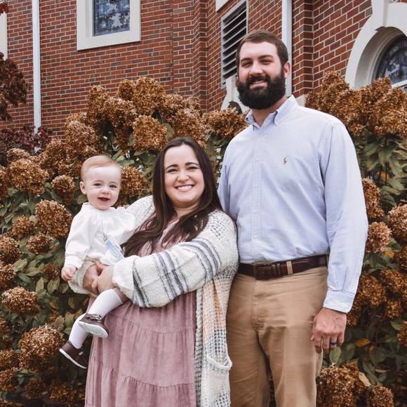 Profile Picture of Holly Scott (@hollyjscott) on Poshmark