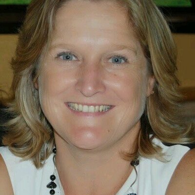 Profile Picture of Julia A De Toledo (@AdetoledoJ) on Twitter