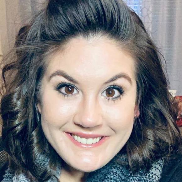 Profile Picture of Keri Pfitzenmayer (@kspfitz15) on Poshmark