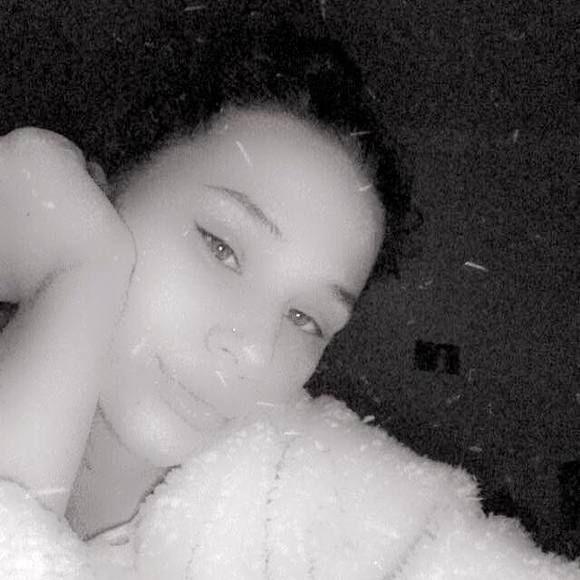 Profile Picture of Destiny Mckinsey (@desst19) on Poshmark