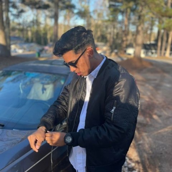 Profile Picture of Dangel Dangel (@ortizdangel) on Poshmark