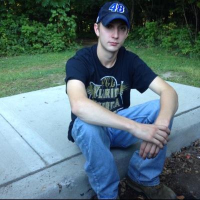 Profile Picture of Joe Crowell (@JRCrowell94) on Twitter