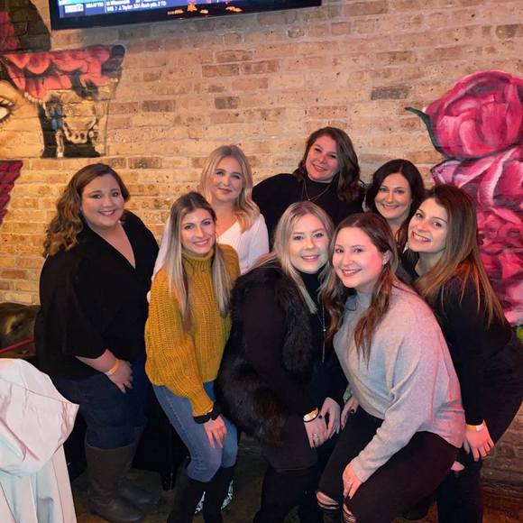 Profile Picture of Taylor Gusich (@taylorgusich) on Poshmark