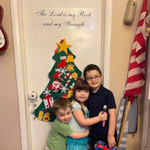 Profile Picture of Karen Dondelinger (@sew_what08) on Poshmark