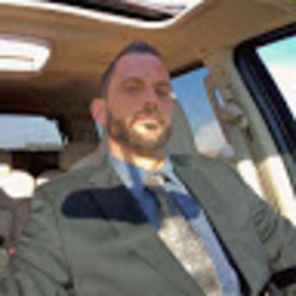 Profile Picture of Shane Werlein (@shane_werlein) on Poshmark