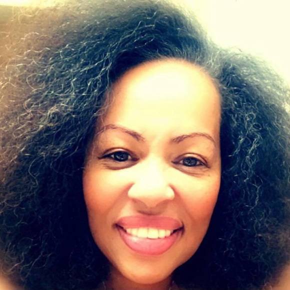 Profile Picture of Daveeda Mason (@dcm575) on Poshmark