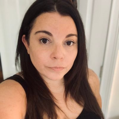 Profile Picture of Valentina Rubio (@Valen_Dumornay) on Twitter