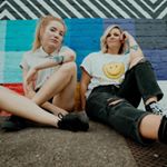 Profile Picture of Shawna and Brittney (@themotlpodcast) on Instagram